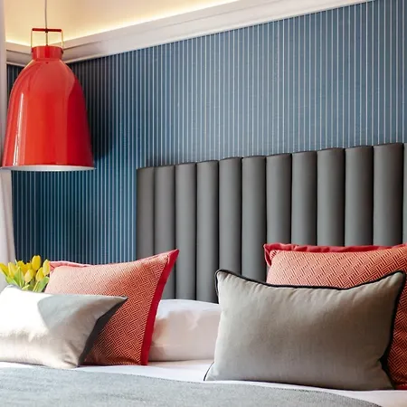 Hotel D 4*