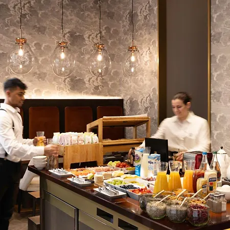 D Hotel