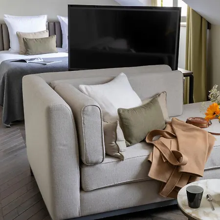 Hotel D 4*