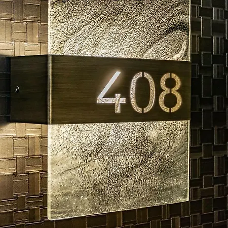 D Hotel