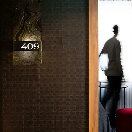Hotel D