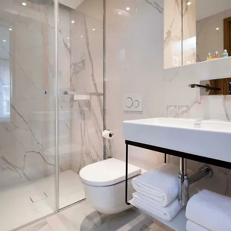 Hotel D 4*